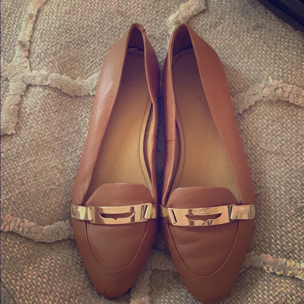Coach flats